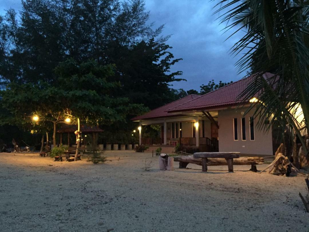 Red Coral Cottage 랑카위 외부 사진